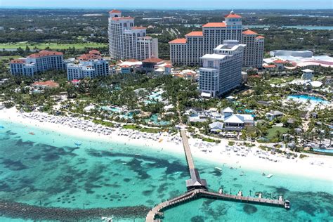 places hiring in nassau bahamas.